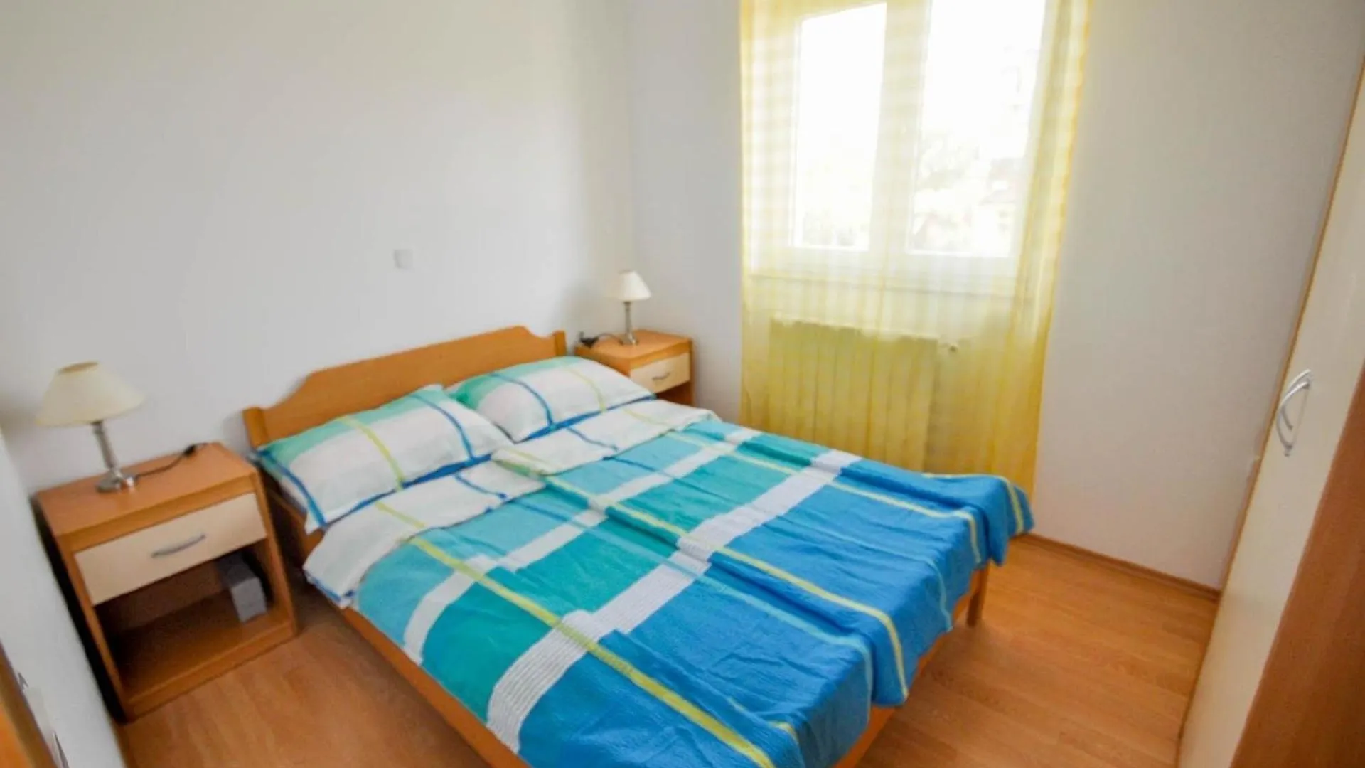 Apartment Ferienwohnung Fuer 2 Personen 30 M2 In Novigrad, Istrien Karpinjan